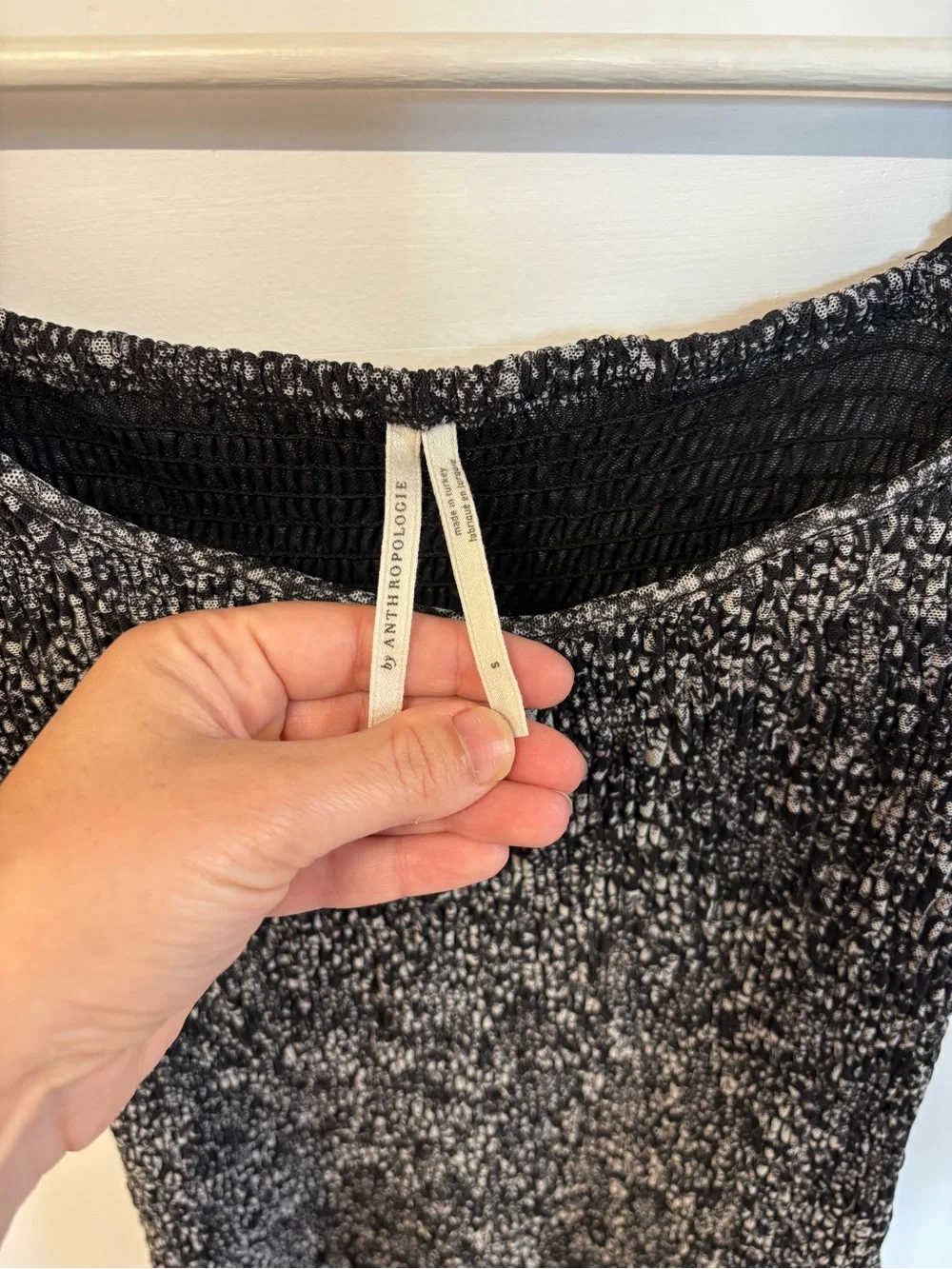 Anthropologie Aurelia Smocked Top Size Small - Picture 2 of 4
